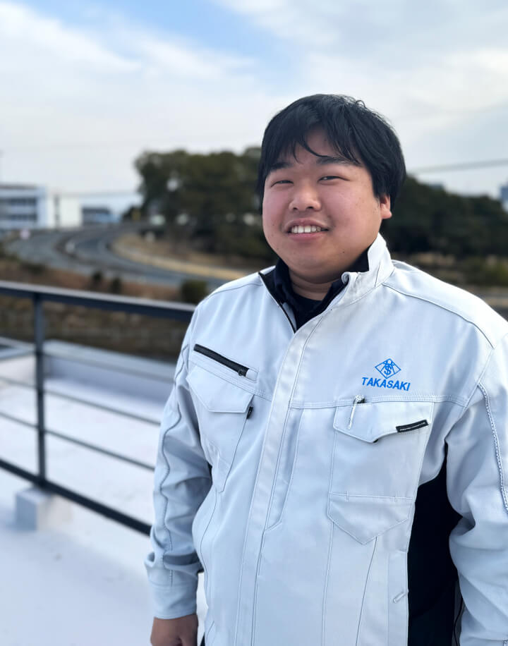 設計部 A.M 2023年　入社。